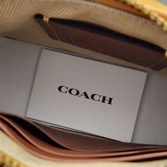 NEW *defect* COACH SWINGER BAG 20 WITH QUILTING BRASS BUTTERCUP QUILTED LEATHER